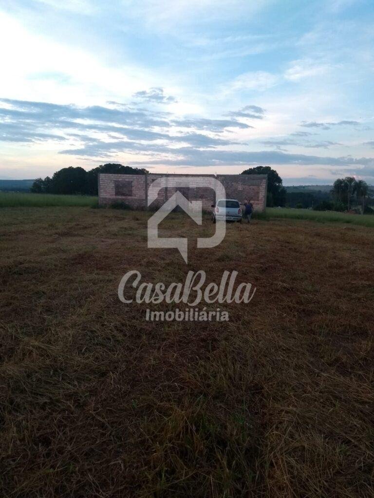 Imovel WhatsApp Image 2026 07 31 at 15.42.39 2 CasaBella Imobiliaria 972 - Terreno com início de construção no bairro São Marcos II